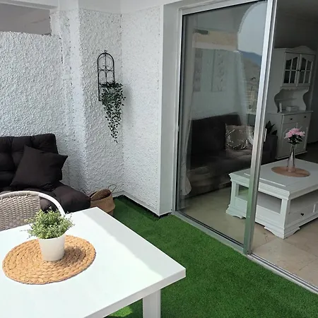 Amejica - With Terrace And Sea View Apartman